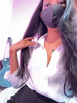 Snapshot of Neha18 chatting on October 7, 6:32 am Neha18 online show from October 7, 6:32 am