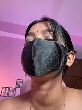 Neha18 online show from May 3, 9:32 pm