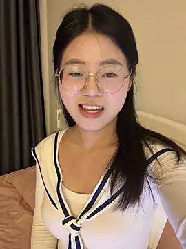 Snapshot of Ella-A9 chatting on September 14, 2:49 pm Ella-A9 online show from September 14, 2:49 pm