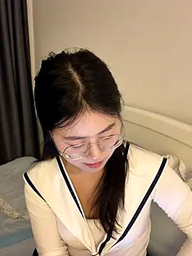 Snapshot of Ella-A9 chatting on September 24, 6:22 pm Ella-A9 online show from September 24, 6:22 pm