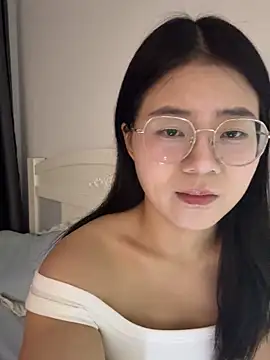 Snapshot of Ella-A9 chatting on September 27, 2:55 pm Ella-A9 online show from September 27, 2:55 pm