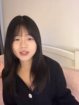 Snapshot of Ella-A9 chatting on October 14, 5:41 am Ella-A9 online show from October 14, 5:41 am