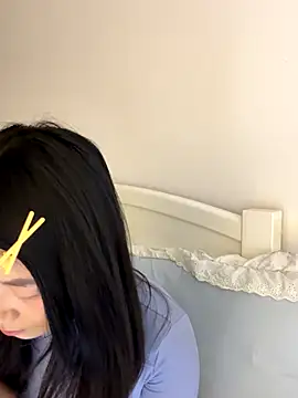 Snapshot of Ella-A9 chatting on October 25, 2:56 pm Ella-A9 online show from October 25, 2:56 pm