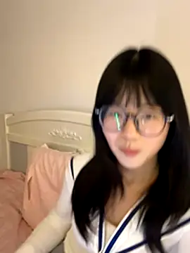 Snapshot of Ella-A9 chatting on November 17, 3:07 pm Ella-A9 online show from November 17, 3:07 pm