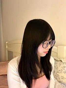 Snapshot of Ella-A9 chatting on November 20, 3:01 pm Ella-A9 online show from November 20, 3:01 pm