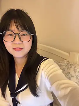 Snapshot of Ella-A9 chatting on November 23, 3:01 pm Ella-A9 online show from November 23, 3:01 pm