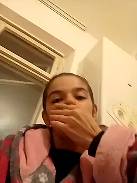 alinaalinutzq online show from November 21, 9:02 pm