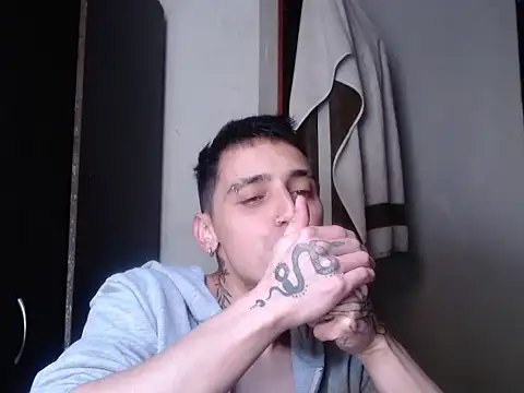 Snapshot of xalejo_max chatting on November 19, 5:57 pm xalejo max online show from November 19, 5:57 pm