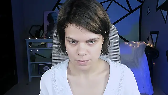 EllieMurler online show from September 24, 9:12 am