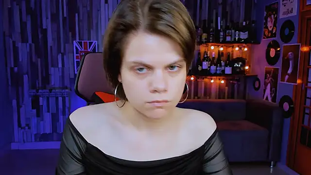 EllieMurler online show from October 9, 9:07 am