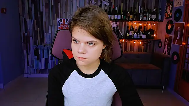 EllieMurler online show from November 11, 9:09 am