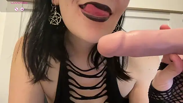 diablasucubo online show from November 5, 5:35 pm