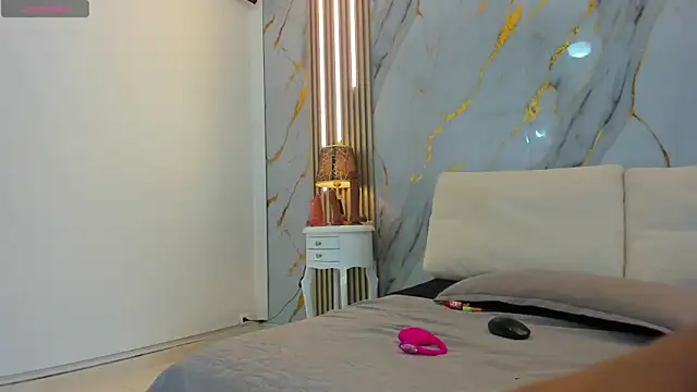 Tiifany Baker online show from March 20, 8:03 pm