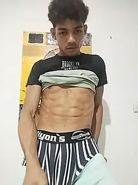 Brayanellatino online show from March 27, 1:11 am