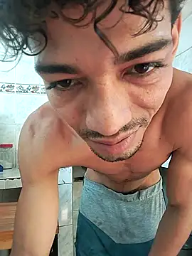 Brayanellatino online show from April 20, 3:15 pm