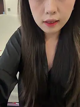 Snapshot of liliya_x chatting on April 6, 1:25 am liliya x online show from April 6, 1:25 am