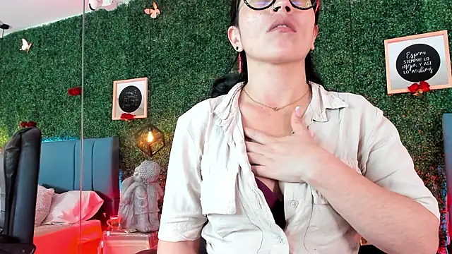 Linagh  online show from February 27, 11:43 am