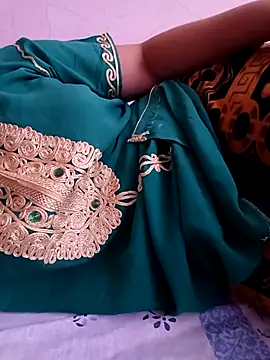 Mroma89six online show from November 20, 2:17 pm