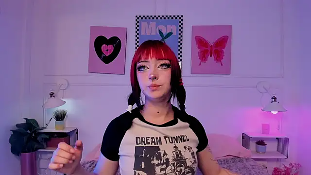 Zoe Lynch  online show from April 22, 11:34 am