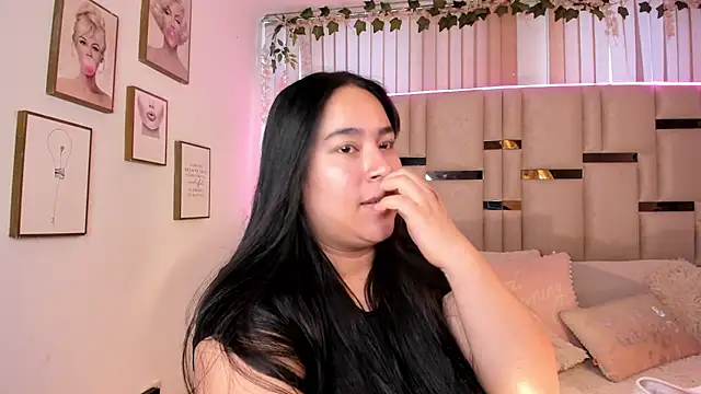 Zoey thompson online show from March 10, 9:20 pm