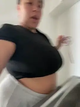 Zoey thompson online show from April 22, 7:37 pm