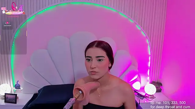 Snapshot of ary_cherry chatting on December 18, 7:53 pm ary cherry online show from December 18, 7:53 pm