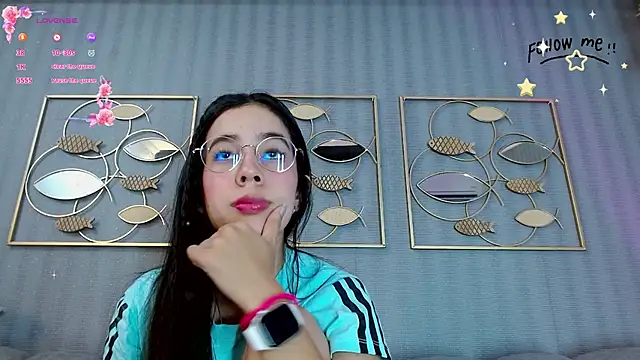 Snapshot of laraa_jeean chatting on April 27, 7:01 pm laraa jeean online show from April 27, 7:01 pm
