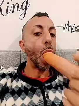 Snapshot of Blackmen_90 chatting on November 27, 7:21 am Blackmen 90 online show from November 27, 7:21 am