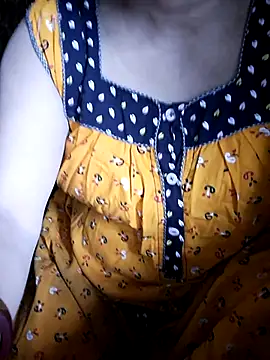 Snapshot of Mon-Shot9 chatting on September 14, 11:31 am Mon-Shot9 online show from September 14, 11:31 am