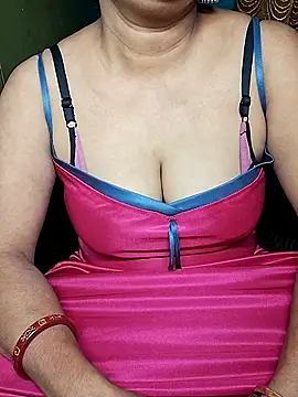 Snapshot of Mon-Shot9 chatting on October 8, 8:39 pm Mon-Shot9 online show from October 8, 8:39 pm