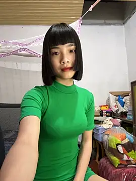 Snapshot of andymi1 chatting on October 5, 3:16 am andymi1 online show from October 5, 3:16 am