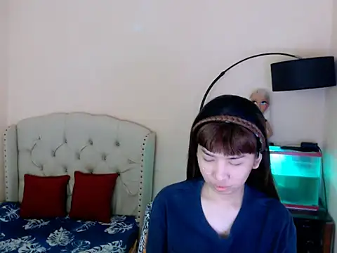 ShantalFoxxy  online show from March 19, 1:31 am