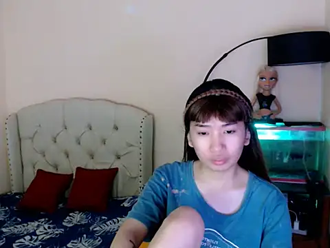 ShantalFoxxy  online show from April 3, 12:58 pm