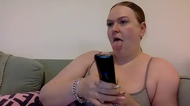 gracelovesxx online show from April 5, 10:12 am