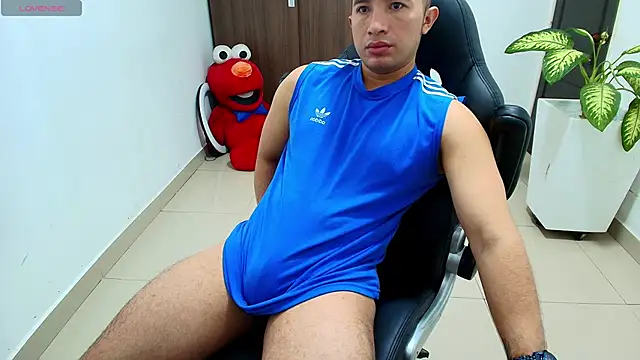 sebastian oconnor77 online show from September 18, 12:51 pm