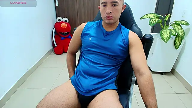 sebastian oconnor77 online show from October 10, 12:37 pm