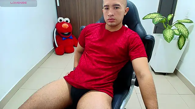 sebastian oconnor77 online show from October 13, 12:38 pm