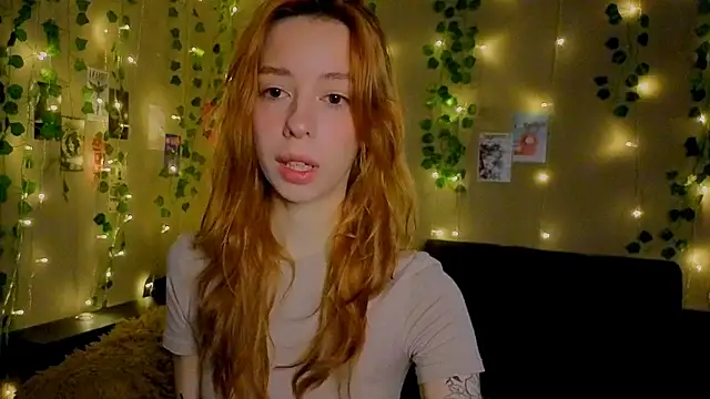 Lori Williams online show from March 23, 1:53 am