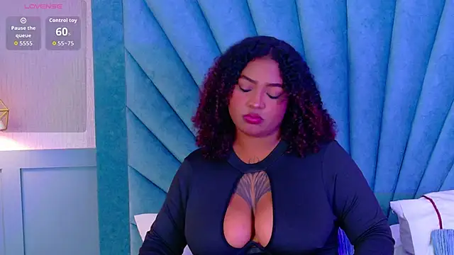 Snapshot of Cristal-Jonnes chatting on September 20, 3:51 am Cristal-Jonnes online show from September 20, 3:51 am