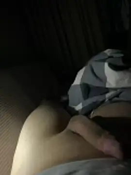 Snapshot of Maxim_16cm chatting on February 18, 8:49 pm Maxim 16cm online show from February 18, 8:49 pm