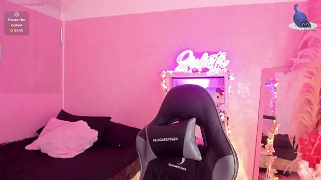 JuliethMoss online show from March 21, 8:23 pm