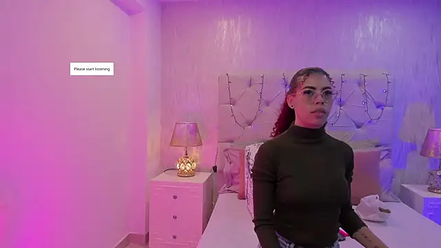 Pamelamiler   online show from September 19, 1:23 pm