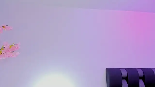 maily zanss online show from April 10, 7:51 pm