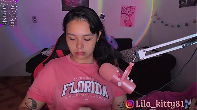 lila kitty81 online show from November 1, 7:05 pm