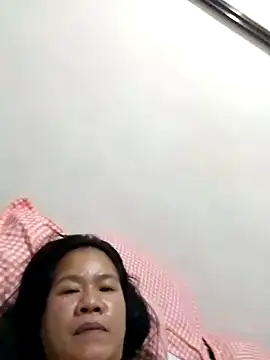Snapshot of AsianbouncieGIRL chatting on May 15, 10:50 pm AsianbouncieGIRL online show from May 15, 10:50 pm