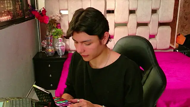 alandelrey57 online show from February 12, 2:45 pm