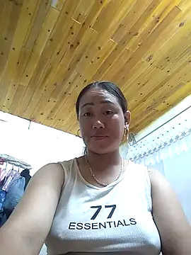 Snapshot of tttmai chatting on August 4, 1:36 pm tttmai online show from August 4, 1:36 pm
