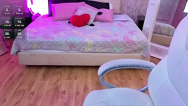 iam sammy 01 online show from April 19, 12:04 pm