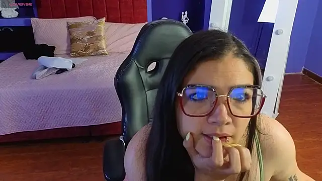 iam sammy 01 online show from May 12, 12:13 pm