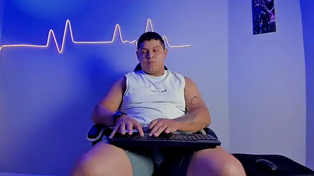 Maximus Steel online show from November 30, 11:36 am